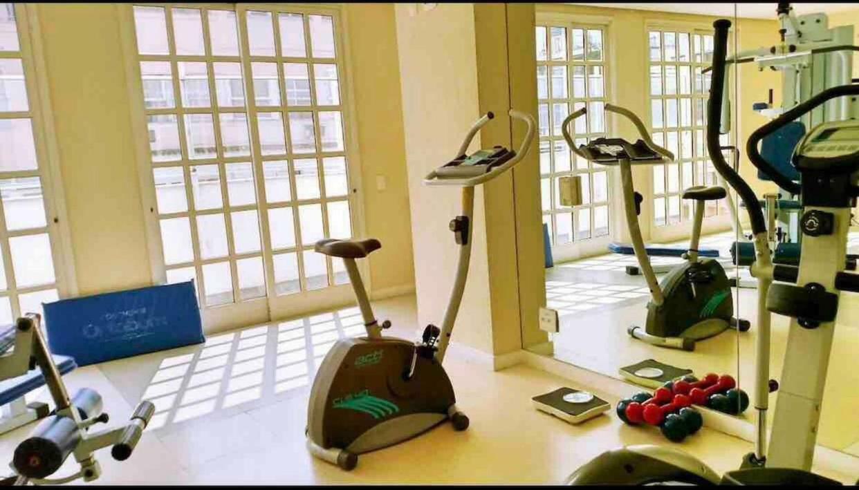 Residencial Com Servicos 45 Metros Decorado Com Sala, Suite E Cozinha Na Quadra Da Praia De Copacabana Rio de Janeiro Exterior foto