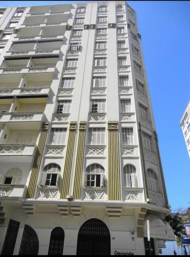 Residencial Com Servicos 45 Metros Decorado Com Sala, Suite E Cozinha Na Quadra Da Praia De Copacabana Rio de Janeiro Exterior foto